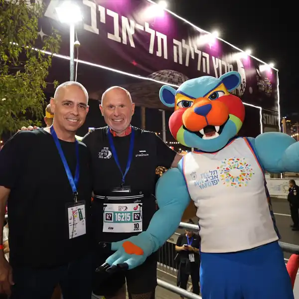 ליאור שפירא, אופיר וגמן והקמע PANTEL בזינוק מרוץ הלילה תל־אביב 2026